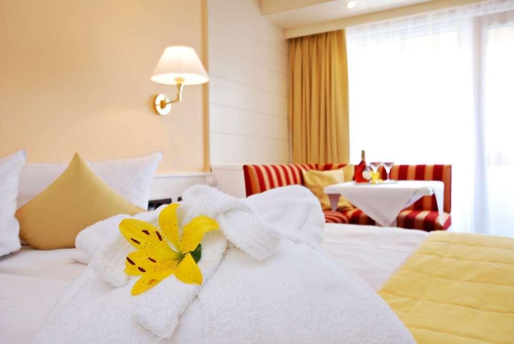 Hotel Wittelsbacher Hoeh Вюрцбург Стая снимка