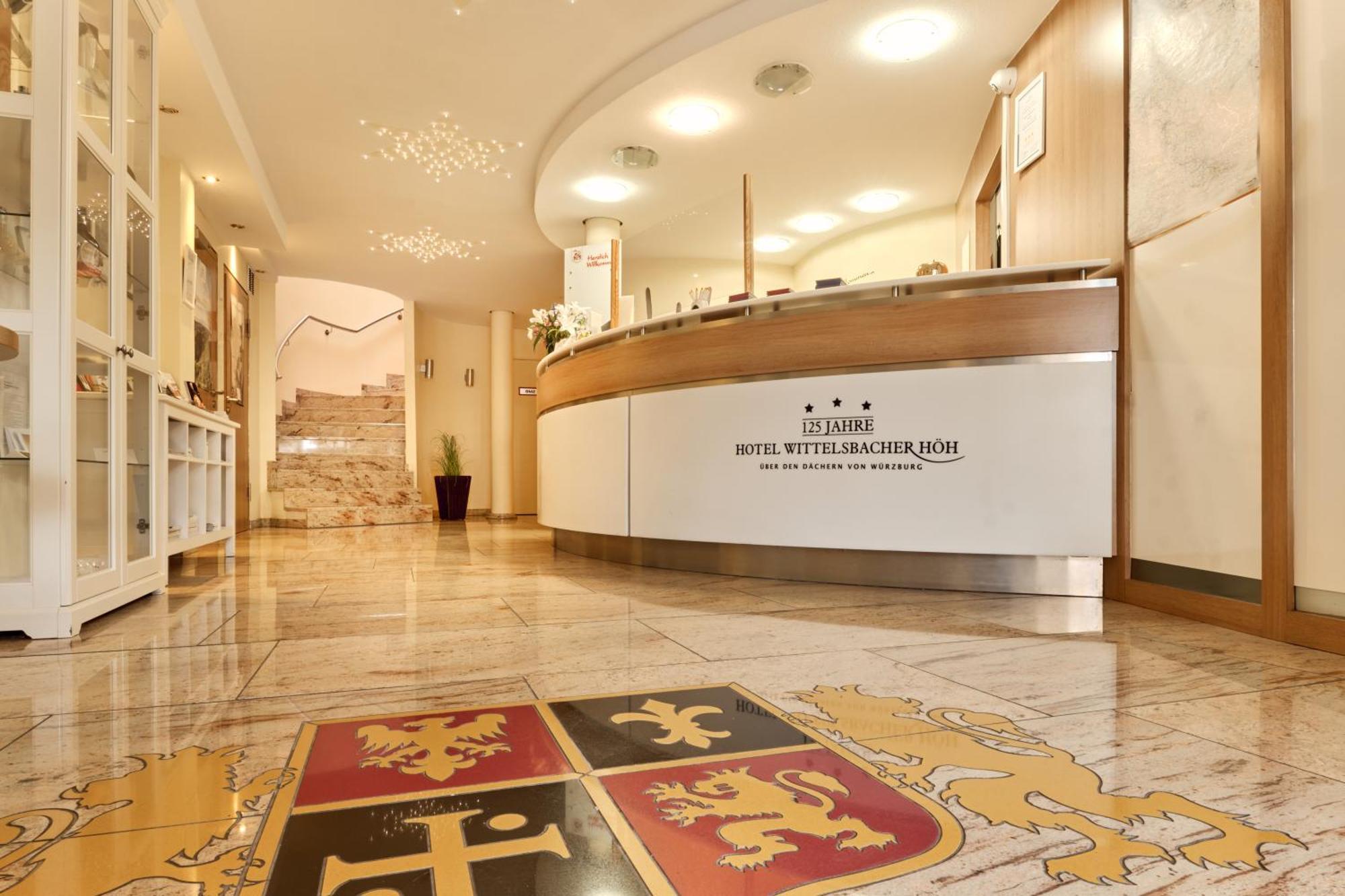 Hotel Wittelsbacher Hoeh Вюрцбург Екстериор снимка